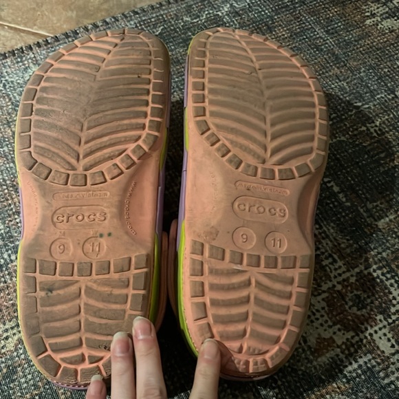 LCrocs x SpongeBob Patrick Clogs 2024 size 9 M / 11 W - Picture 4 of 4